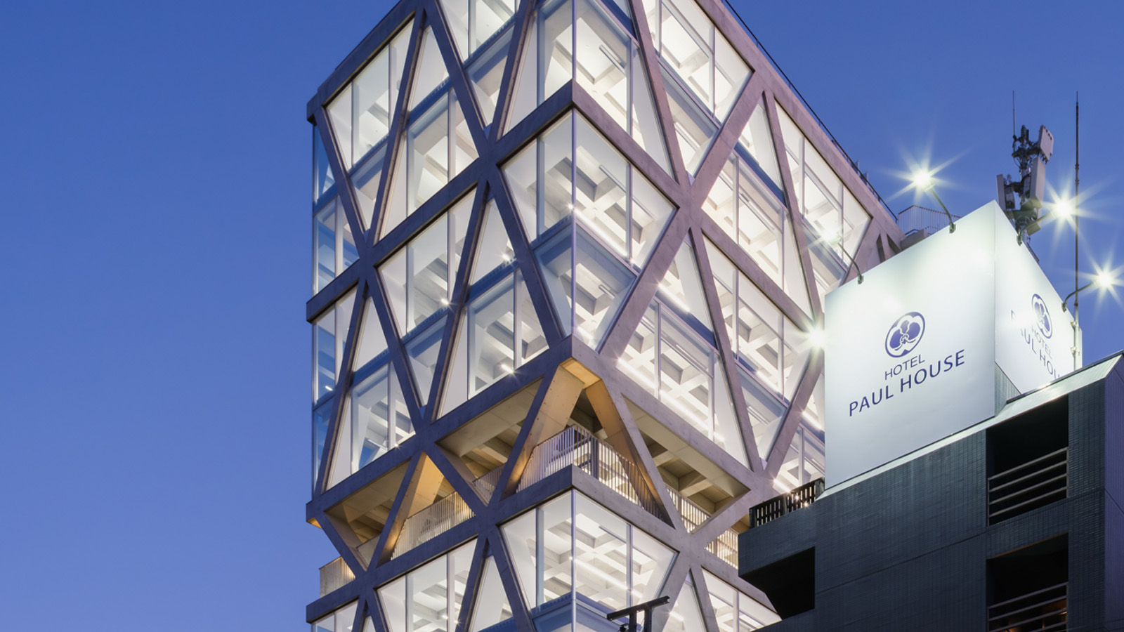 NEWS X御徒町 外観