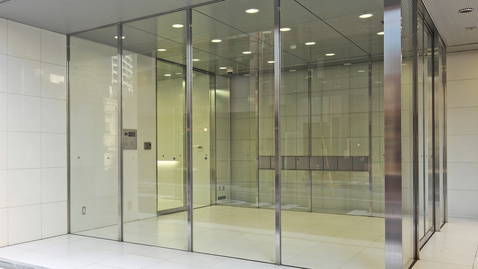 NEWS 築地 エントランス